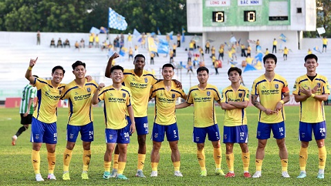 Cựu Vua phá lưới V.League ghi bàn, Bắc Ninh thắng nhọc